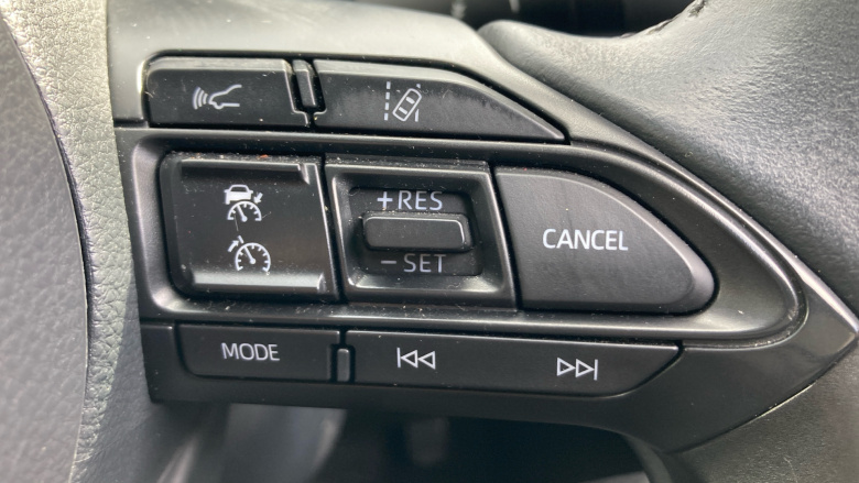 Toyota Yaris Cross 1.5 Hybrid Icon 5dr CVT Hybrid Estate